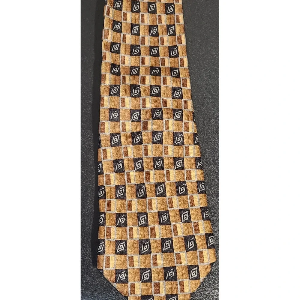 BACI Made in Italy Tie Geometric Gold Black 62